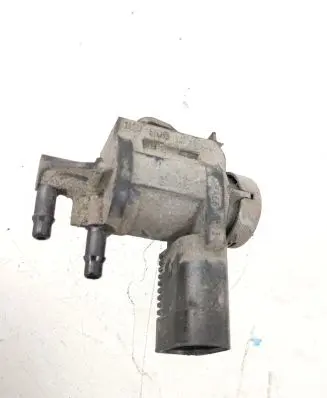 Vacuum valve