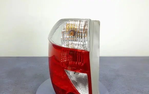 Honda FR-V Rear/tail lights