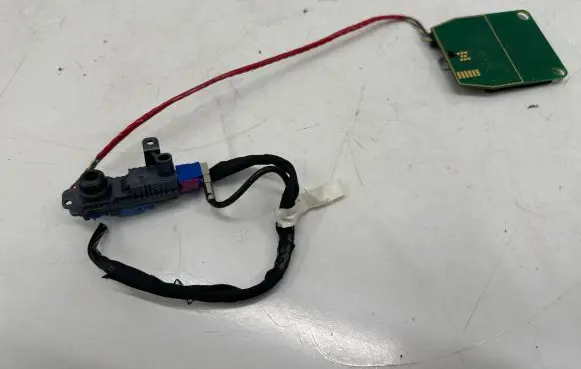 Tesla Model 3 Side fender camera 110044100D 109297800C