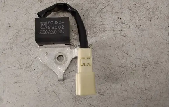 Toyota Avensis T250 Antenna control unit 90080 88002