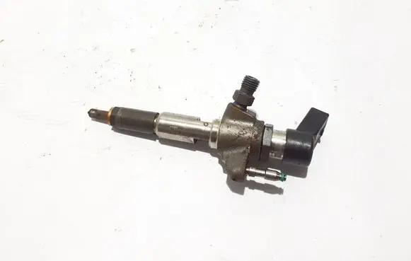 Volvo V40 Fuel injector 9802448680