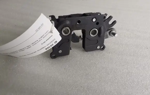 Hummer H3 Seat back rest lock catch 24887