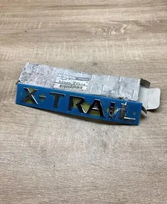 Nissan X-Trail T30 Manufacturers badge/model letters 84895ES50A X-TRAIL