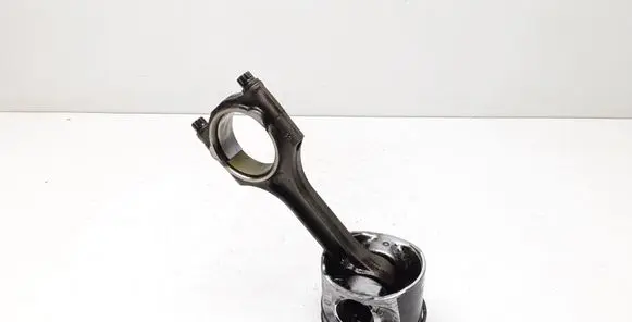 Volvo XC60 Piston with connecting rod 81L123