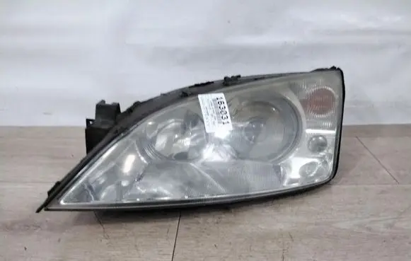 Ford Escort Headlight/headlamp