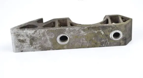 Volkswagen Touareg I Sway bar bush bracket, front 7l0411063b AW6082 0411063B