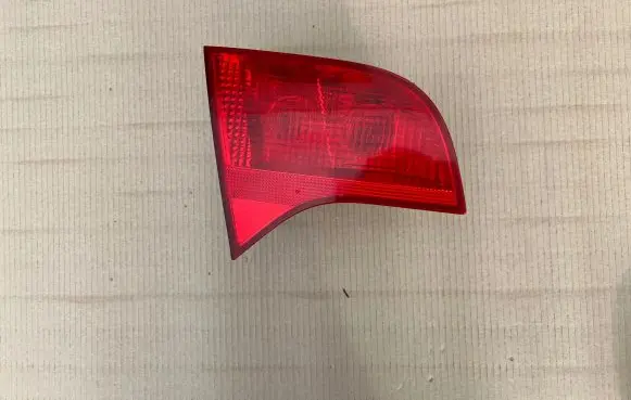Audi A4 S4 B7 8E 8H Tailgate rear/tail lights 8E9945093
