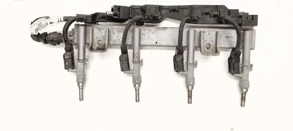 Toyota RAV 4 (XA50) Fuel injectors set 82125