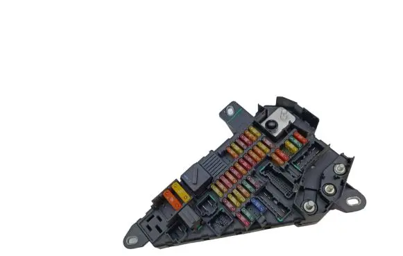 BMW 5 E60 E61 Fuse module 6906603