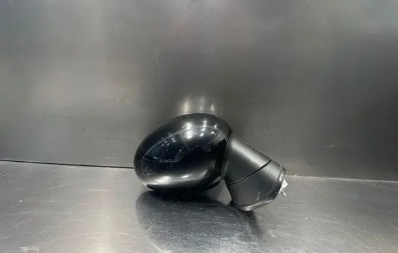 Mini One - Cooper Clubman R55 Front door electric wing mirror