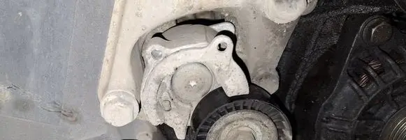 Fiat Ulysse Generator/alternator belt tensioner