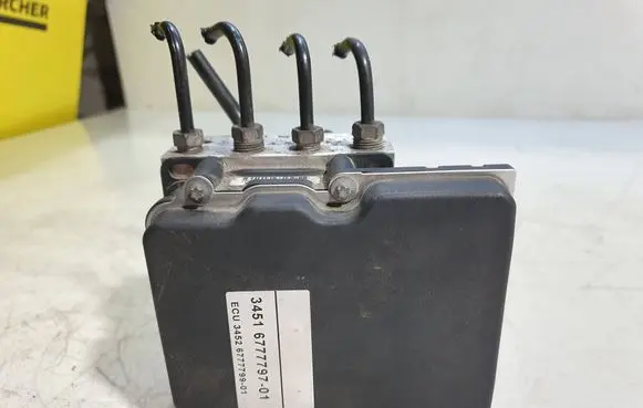 BMW 5 E60 E61 ABS Pump 6777797 6777799 0265950666