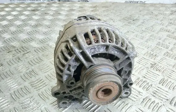 Volkswagen PASSAT B5.5 Generator/alternator 06F903023F