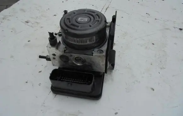 Honda Civic IX ABS Pump