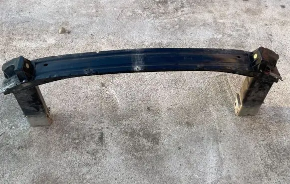 Opel Zafira C Front bumper cross member 13272552