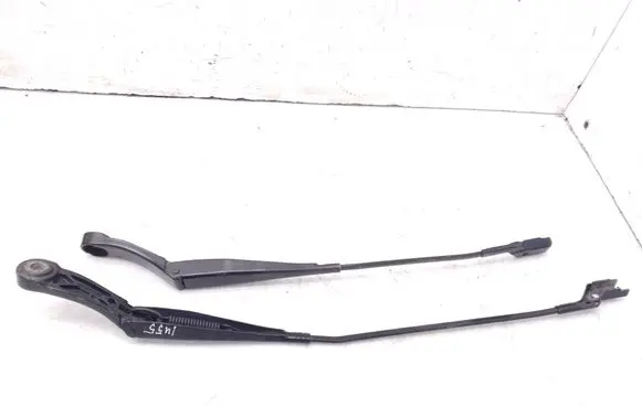 Peugeot 308 Front wiper blade arm 9677256280 9677256180