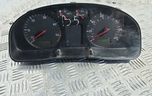 Volkswagen PASSAT B5 Speedometer (instrument cluster) 3B0919931