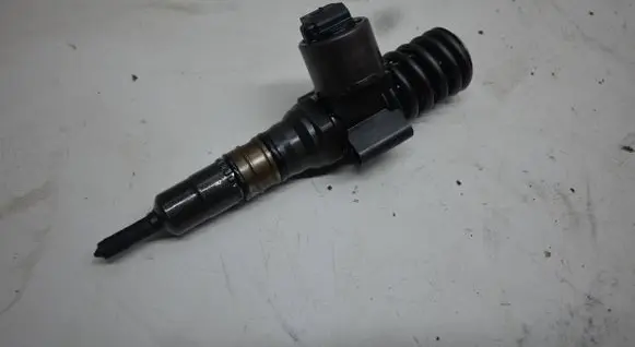 Seat Leon (1P) Fuel injector 03G130073G