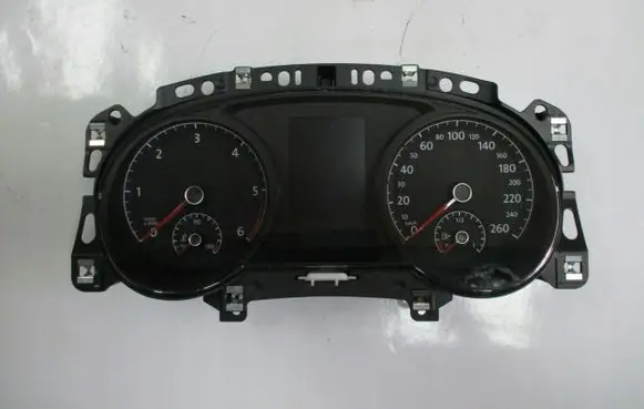 Volkswagen Golf Sportsvan Speedometer (instrument cluster) 517920751A