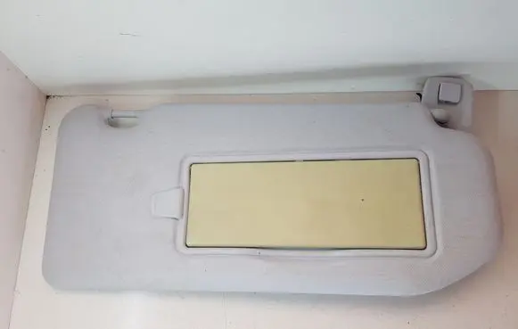 Peugeot 508 Sun visor