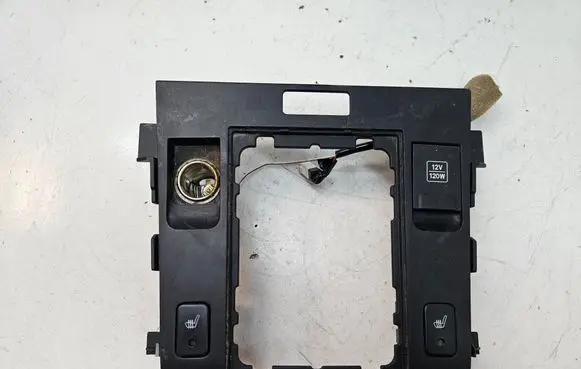 Suzuki Grand Vitara II Gear shifter surround trim plastic 7581265J10