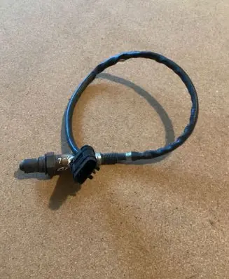 BMW 5 G30 G31 Lambda probe sensor 863104702 0258027103