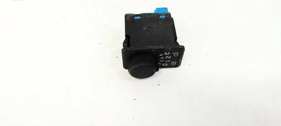 Nissan Primera Headlight level height control switch 37044a 011102