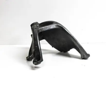 Audi A4 S4 B9 8W Engine mounting bracket 8W0199307F