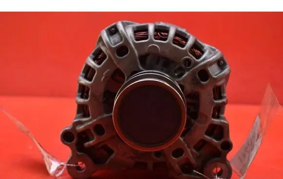 Skoda Rapid (NH) Generator/alternator 04E903021M
