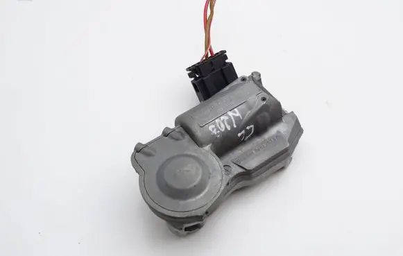 Mercedes-Benz C W203 Steering wheel lock A2034620630