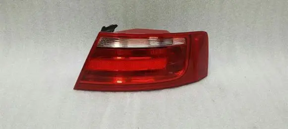 Audi A5 8T 8F Rear/tail lights 8T0945096