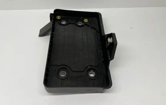 Battery tray