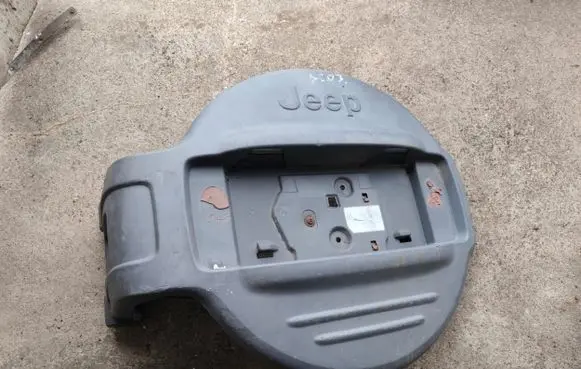 Jeep Cherokee III KJ Spare wheel mounting bracket 5HF06TRMA