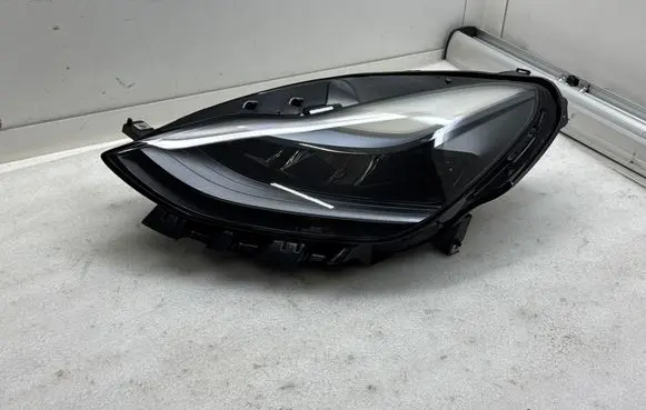 Tesla Model 3 Headlight/headlamp 151495200C 153292502C