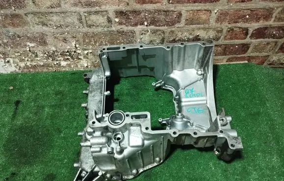 Audi Q7 4L Oil sump 