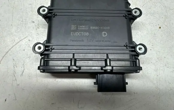 Toyota Yaris XP210 Brake system control unit/module 89680K0010
