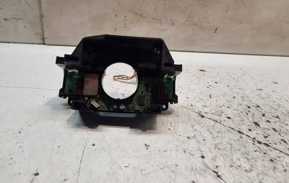 Multifunctional control switch/knob