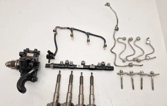 Renault Master III Fuel injection system set 16008683R A2C80584700 166000372R