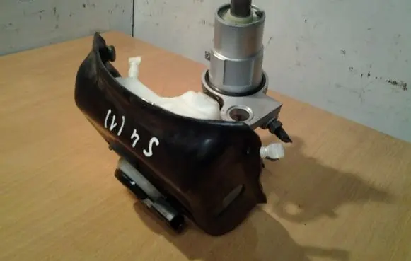 Audi A4 S4 B8 8K Master brake cylinder V050170107