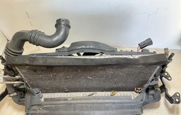 Volvo S40 Radiator set 3M5H8C607UH 3M5H8005TL 4N5H9L440VF