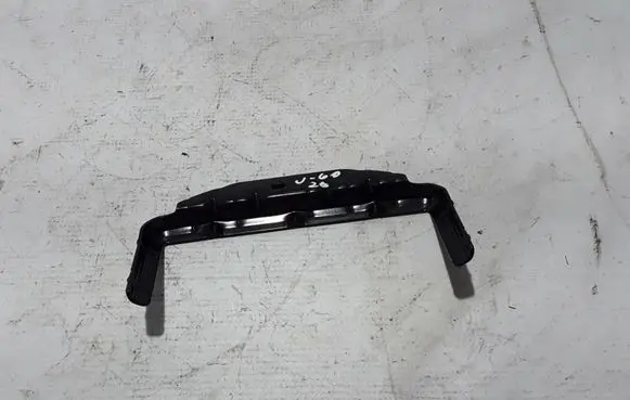 Battery bracket