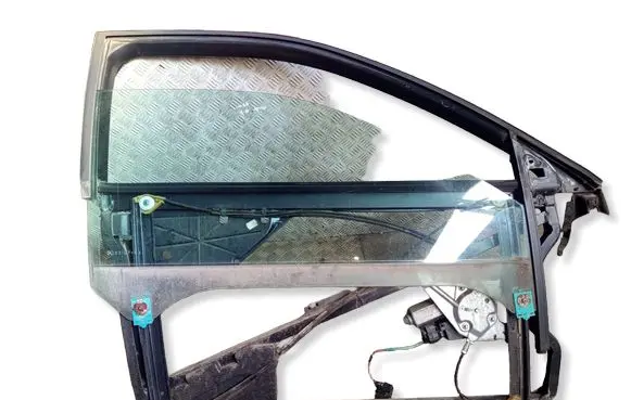 Audi A3 S3 8L Front door electric window regulator 