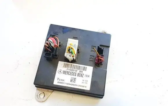 Mercedes-Benz E W211 Comfort/convenience module 2115452132