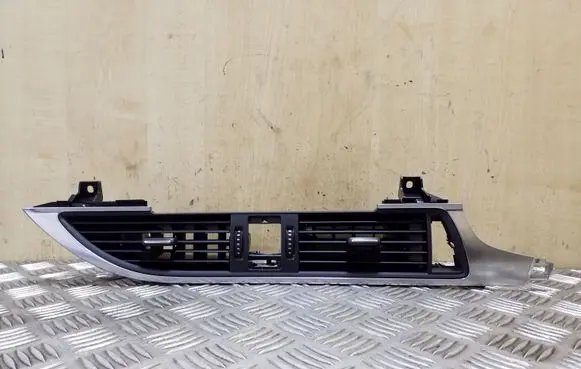 Audi A6 C7 Dash center air vent grill 4G2820951