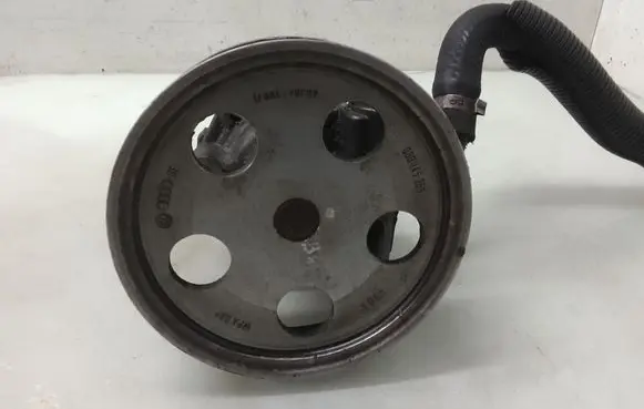 Audi A4 S4 B6 8E 8H Power steering pump 06B145255