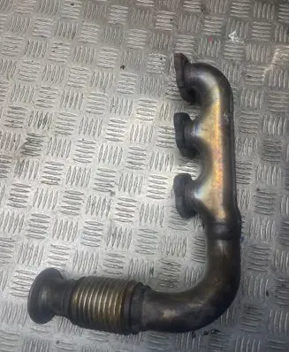 Infiniti FX Exhaust manifold