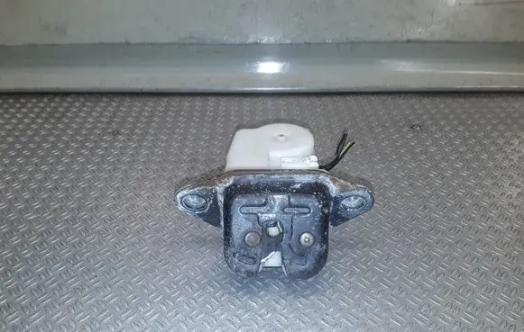 Subaru Impreza III Tailgate/trunk/boot lock/catch/latch