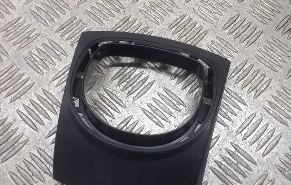 Renault Modus Gear shifter surround trim plastic 8200393246