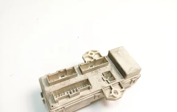 KIA Carnival Fuse module 0K53B66730A