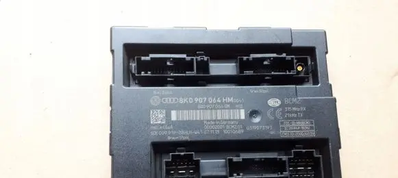 Audi A4 S4 B8 8K Comfort/convenience module 8K0907064HM